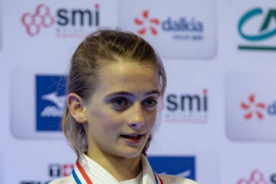 MEDAILLE D'OR ALYSSIA POULANGE ESC JUDO